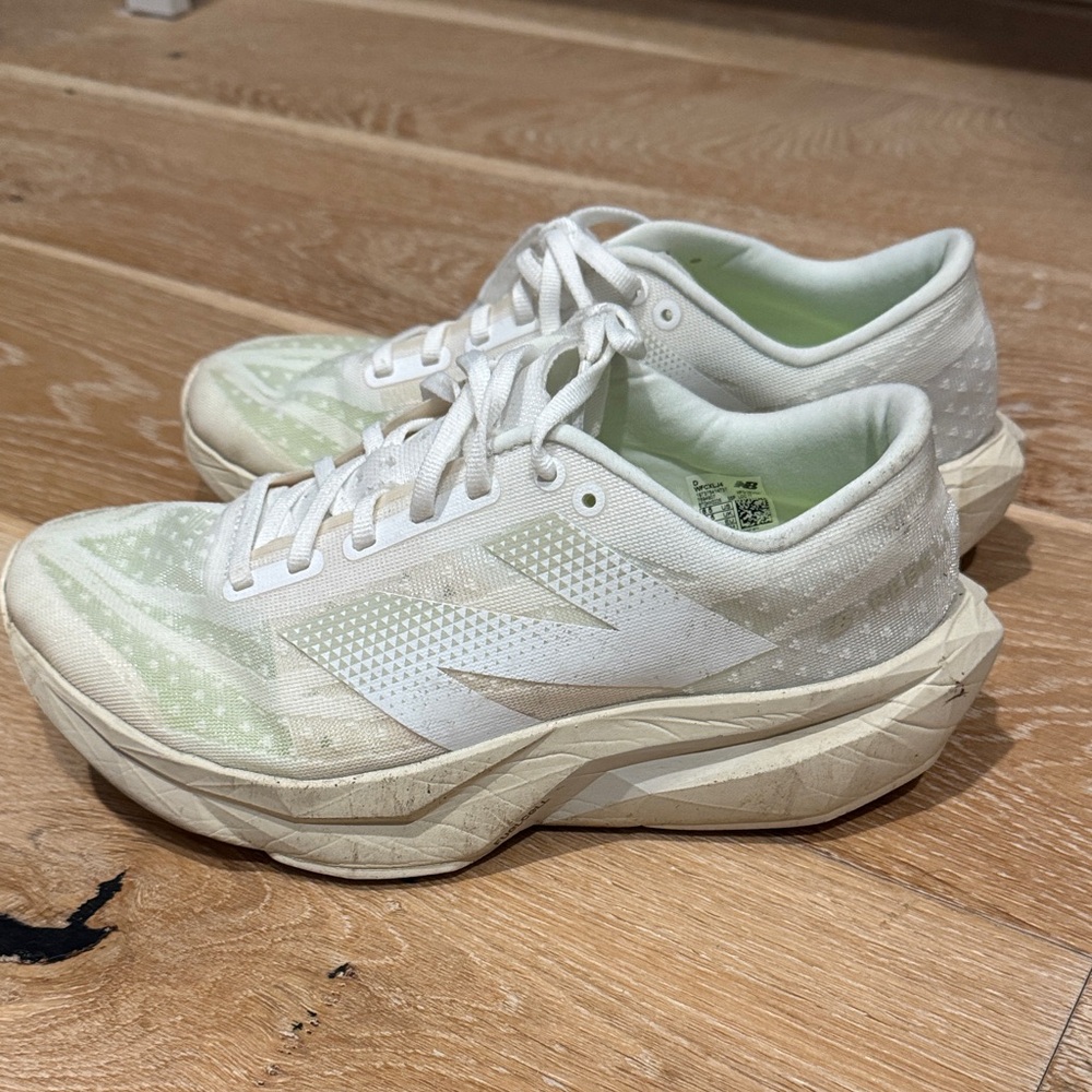 Women's New Balance Fuelcell Running Shoes 8.5